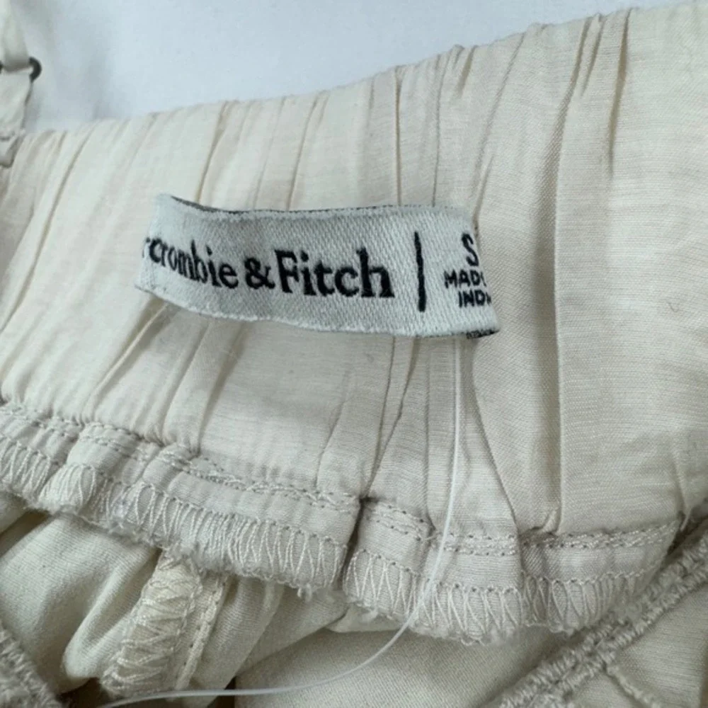 Abercrombie and Fitch Small Khaki Color Cottage Core Coastal Maxi Dress‎ Crochet